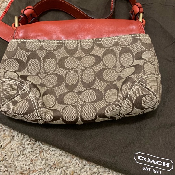 Coach purse - Picture 4 of 4